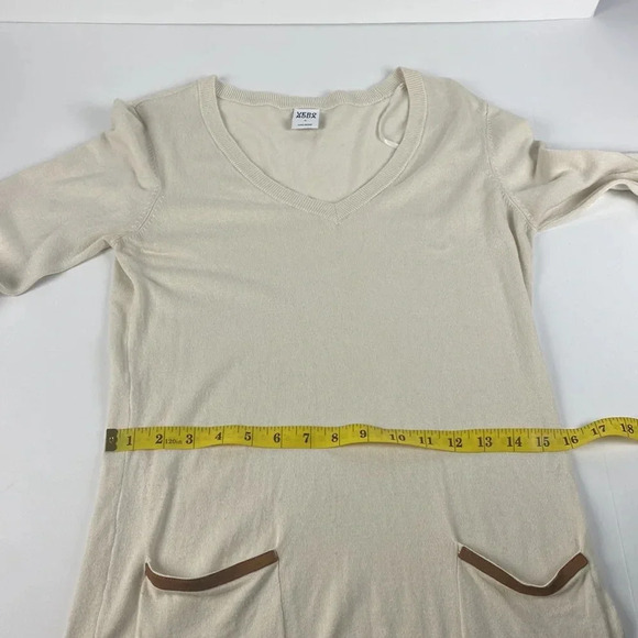 2/$25 Cream beige off white long sleeve vneck pullover with pockets tunic sz M - Picture 5 of 12